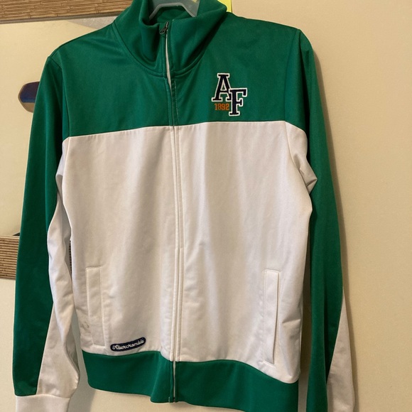 Abercrombie & Fitch™- Collegiate Sweater 00012 - Picture 1 of 6
